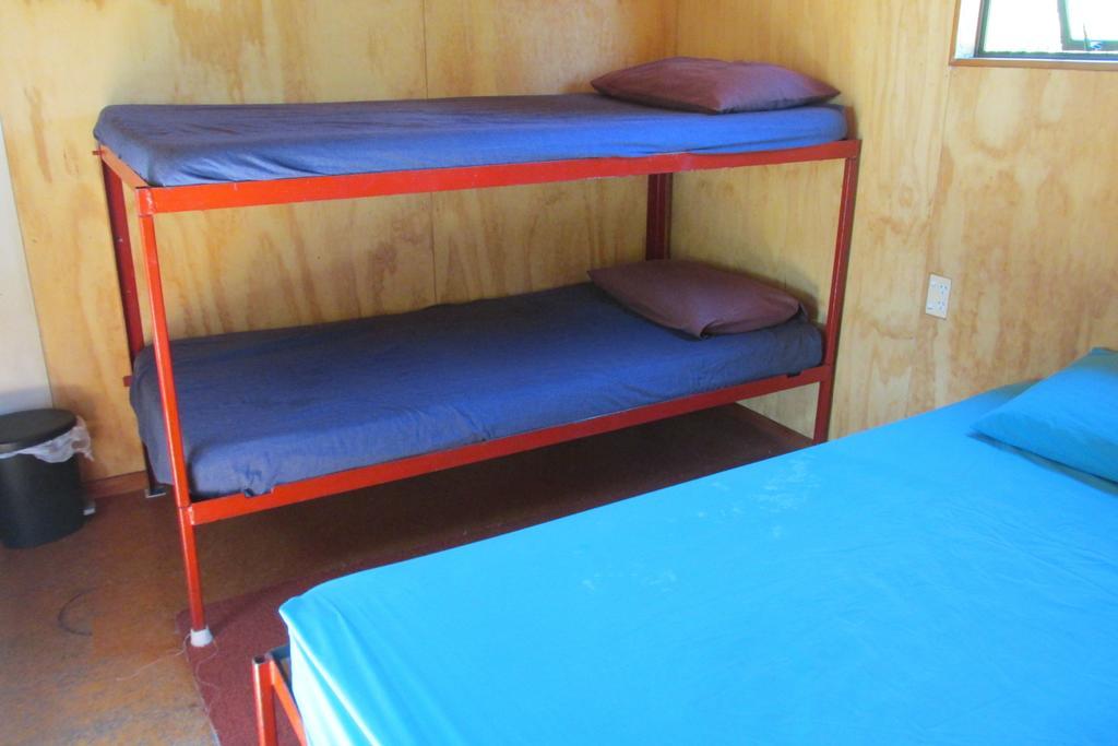 מוטואקה Fernwood Holiday Park חדר תמונה