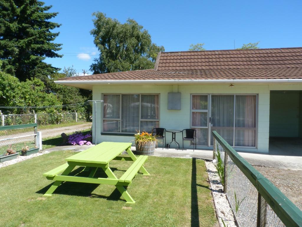 מוטואקה Fernwood Holiday Park חדר תמונה