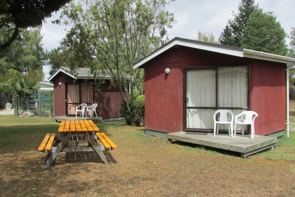 מוטואקה Fernwood Holiday Park חדר תמונה